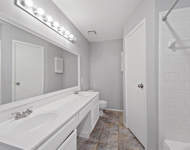 22101 Moss Falls Lane - Photo Thumbnail 16