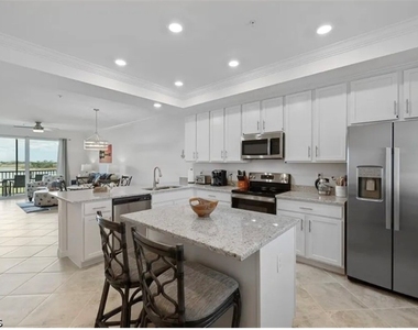 43040 Greenway Boulevard - Photo Thumbnail 2