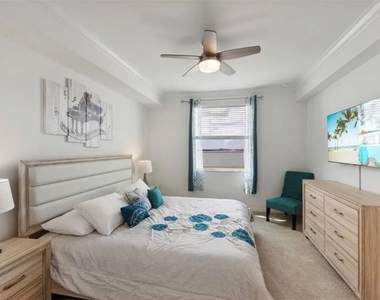 43040 Greenway Boulevard - Photo Thumbnail 7