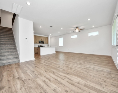 1930 Olivos Street - Photo Thumbnail 19