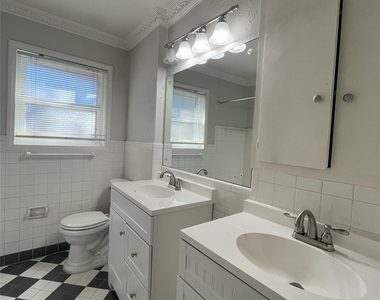 5339 Carew Street - Photo Thumbnail 4