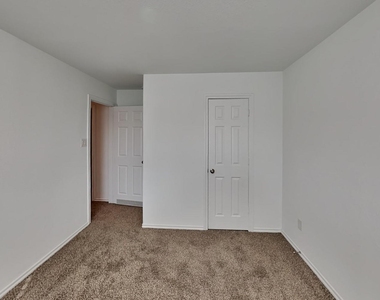18807 Wembley Vista Trail - Photo Thumbnail 9