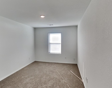 18807 Wembley Vista Trail - Photo Thumbnail 10