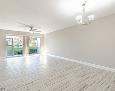 1392 Churchill Circle - Photo Thumbnail 6