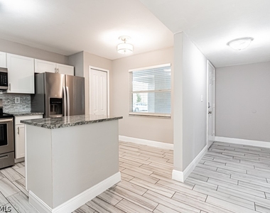 1392 Churchill Circle - Photo Thumbnail 1