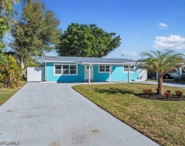 12511 Davis Boulevard - Photo Thumbnail 2