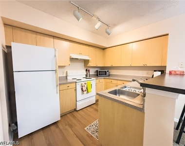 8754 River Homes Lane - Photo Thumbnail 4