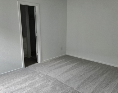 952 Pertuso Lane - Photo Thumbnail 10