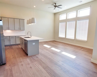 2980 Alice Street - Photo Thumbnail 6