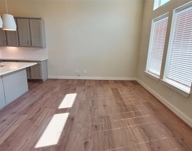 2980 Alice Street - Photo Thumbnail 7