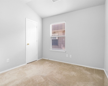 18218 Wild Orchid Drive - Photo Thumbnail 17