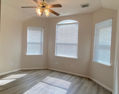 2503 Westerlake Drive - Photo Thumbnail 11