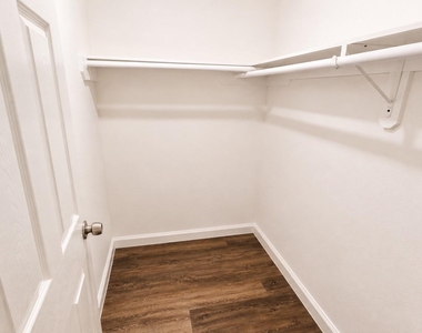 9 Carol Court - Photo Thumbnail 13