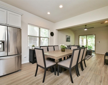 22 Wood Drake Place - Photo Thumbnail 8