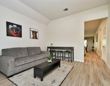 22 Wood Drake Place - Photo Thumbnail 4