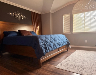 1247 Lavender Shade Court - Photo Thumbnail 10