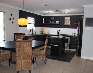 1247 Lavender Shade Court - Photo Thumbnail 22