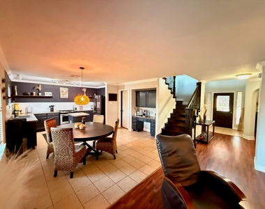 1247 Lavender Shade Court - Photo Thumbnail 4