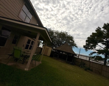 1247 Lavender Shade Court - Photo Thumbnail 30