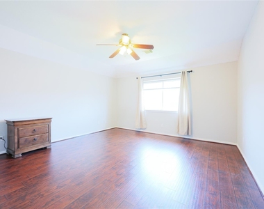 2422 Lansing Circle - Photo Thumbnail 28