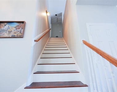 2422 Lansing Circle - Photo Thumbnail 18