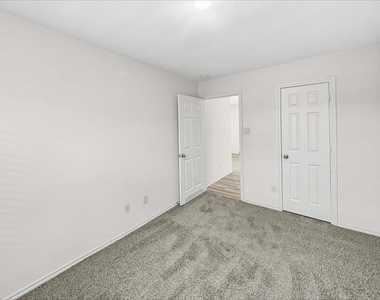 18776 Faustina Way - Photo Thumbnail 11