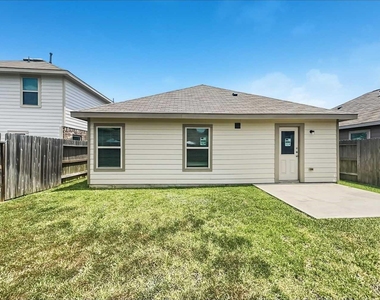 18776 Faustina Way - Photo Thumbnail 15