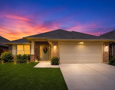 2605 Golden Palms - Photo Thumbnail 4