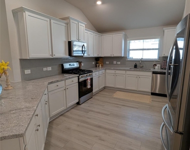 2605 Golden Palms - Photo Thumbnail 40