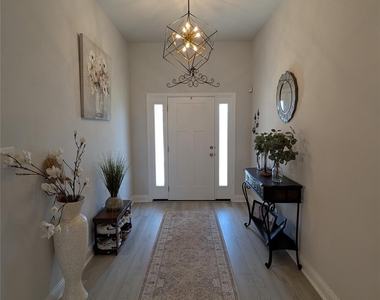 2605 Golden Palms - Photo Thumbnail 5