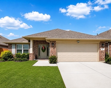 2605 Golden Palms - Photo Thumbnail 2