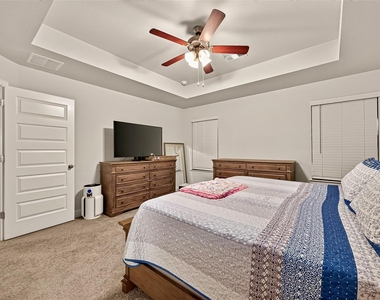 2605 Golden Palms - Photo Thumbnail 28