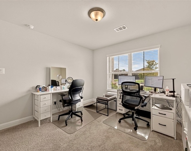 2605 Golden Palms - Photo Thumbnail 4