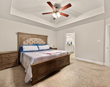 2605 Golden Palms - Photo Thumbnail 29