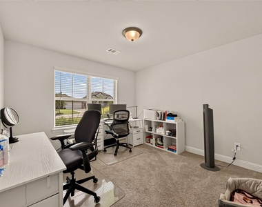 2605 Golden Palms - Photo Thumbnail 8