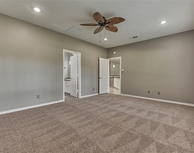 13707 Fountainview Drive - Photo Thumbnail 24