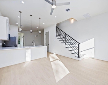 5222 Gold Street - Photo Thumbnail 7