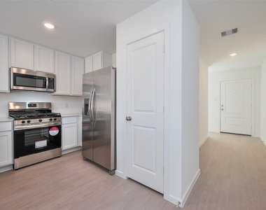 18224 Pontecorvo Lane - Photo Thumbnail 15