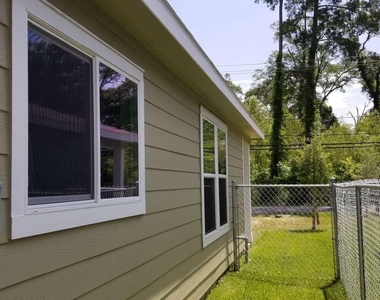 5811 Cebra Street - Photo Thumbnail 5