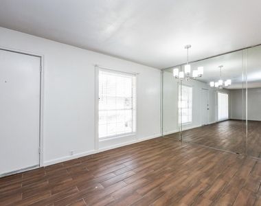 7510 Shadyvilla Lane - Photo Thumbnail 4