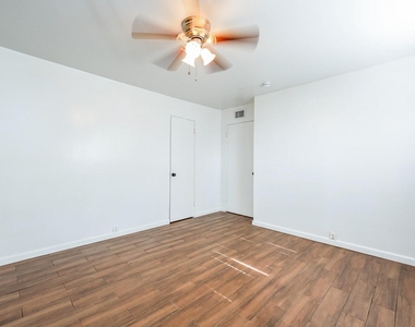 7510 Shadyvilla Lane - Photo Thumbnail 11
