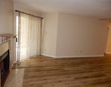 9797 Leawood Boulevard - Photo Thumbnail 2