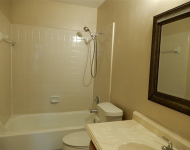 9797 Leawood Boulevard - Photo Thumbnail 9