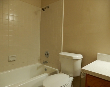 9797 Leawood Boulevard - Photo Thumbnail 11