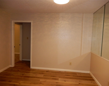 9797 Leawood Boulevard - Photo Thumbnail 5