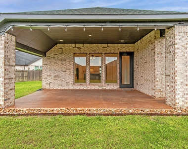 4002 Maple Glen Drive - Photo Thumbnail 34