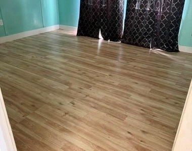 512 Stimpson Street - Photo Thumbnail 6