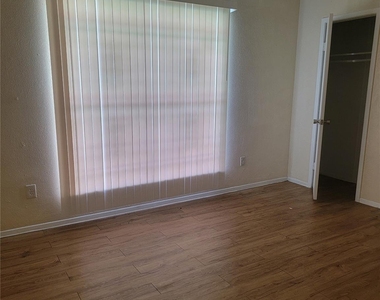 6305 Westward Street - Photo Thumbnail 9