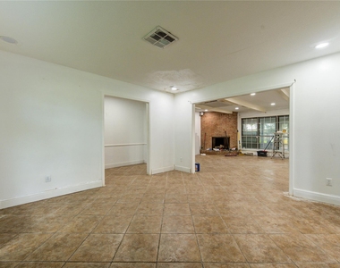 2117 Willow Wisp Drive - Photo Thumbnail 21