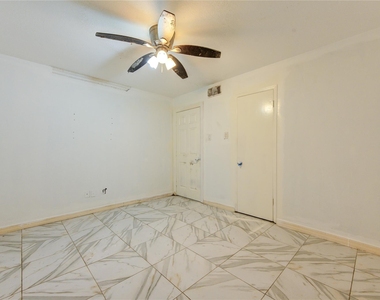 2117 Willow Wisp Drive - Photo Thumbnail 5